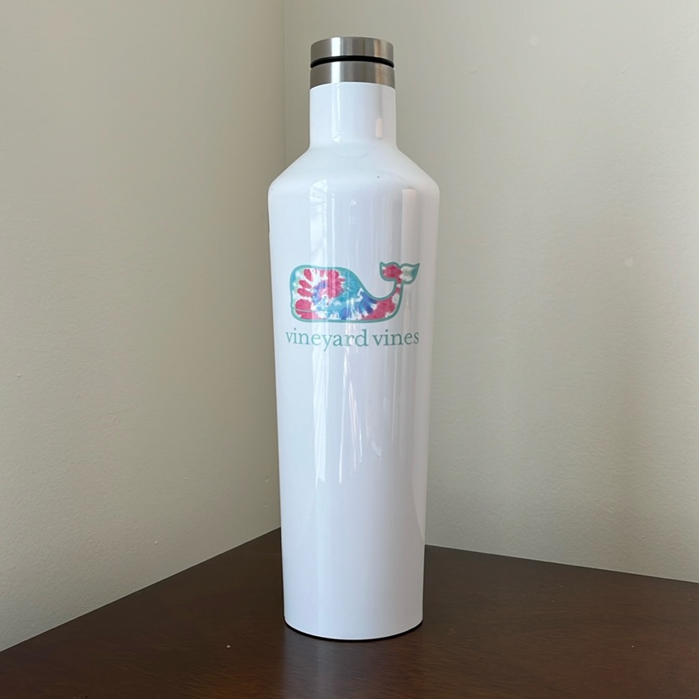 Vineyard Vines x Corkcicle Canteen